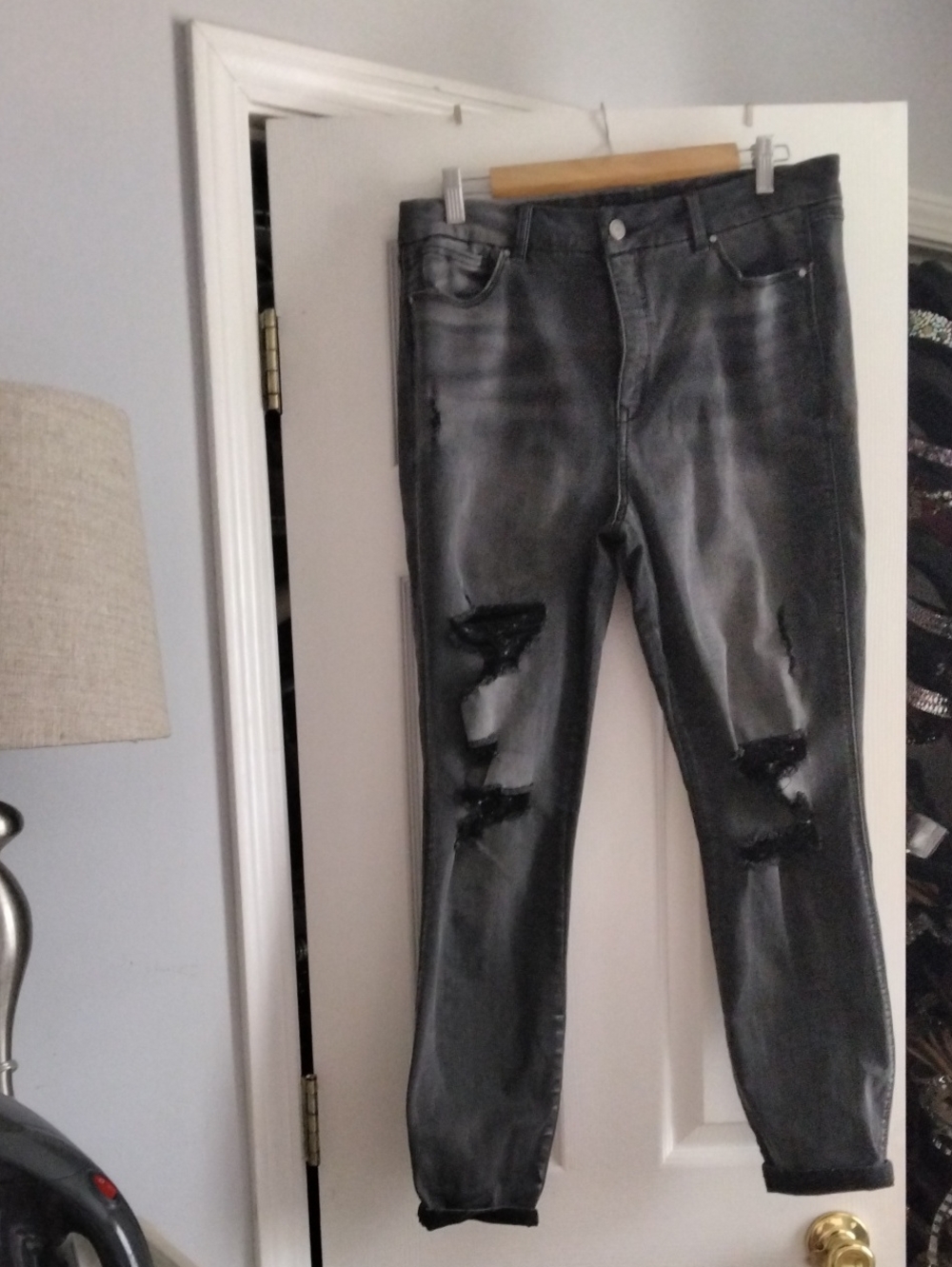 Black Distressed Skinny Jeans